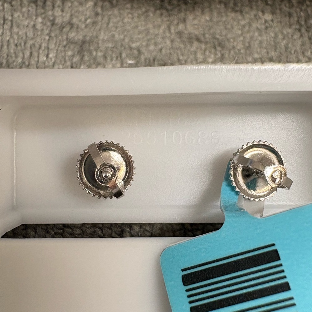 Moissanite 1.5ctw Sterling Silver Stud Earrings - Picture 3 of 5